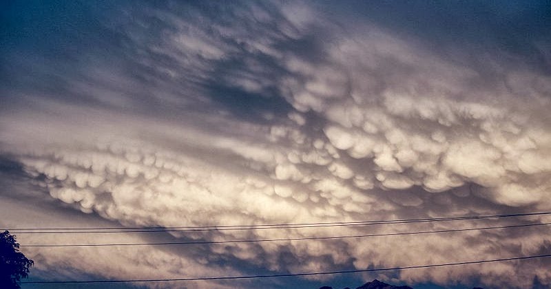 Amazing Place In The World A Rare Cloud Formation Called A Mammatus In