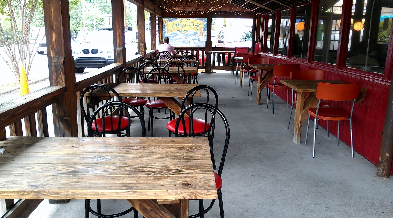 Review WOODY'S FAMOUS PHILADELPHIA CHEESESTEAKS We're Pheelin' It