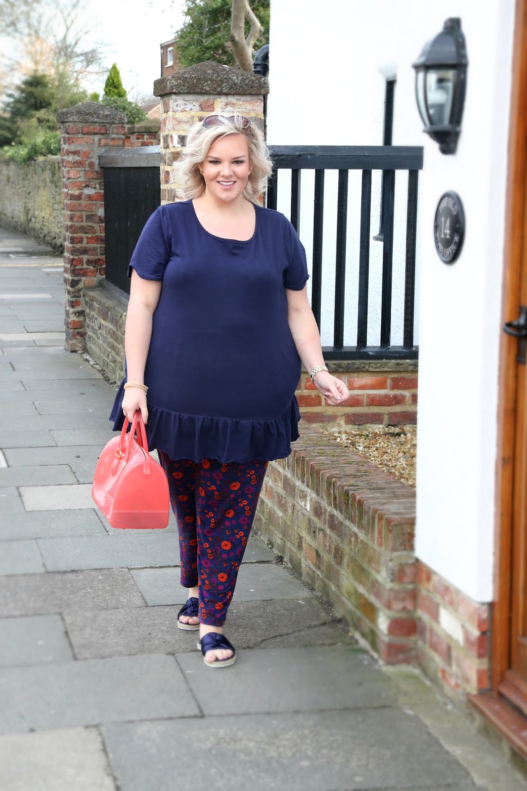 curvissa plus size
