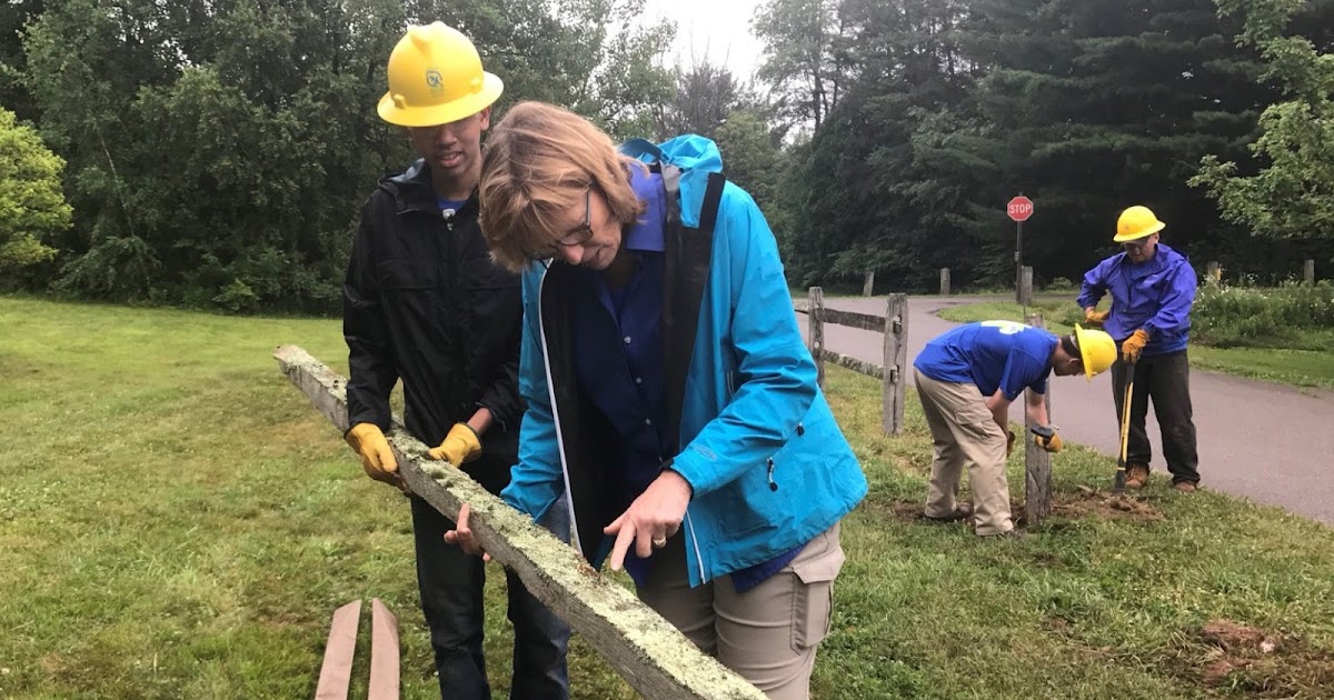 PA Environment Digest Blog DCNR, State Officials Visit PA Outdoor