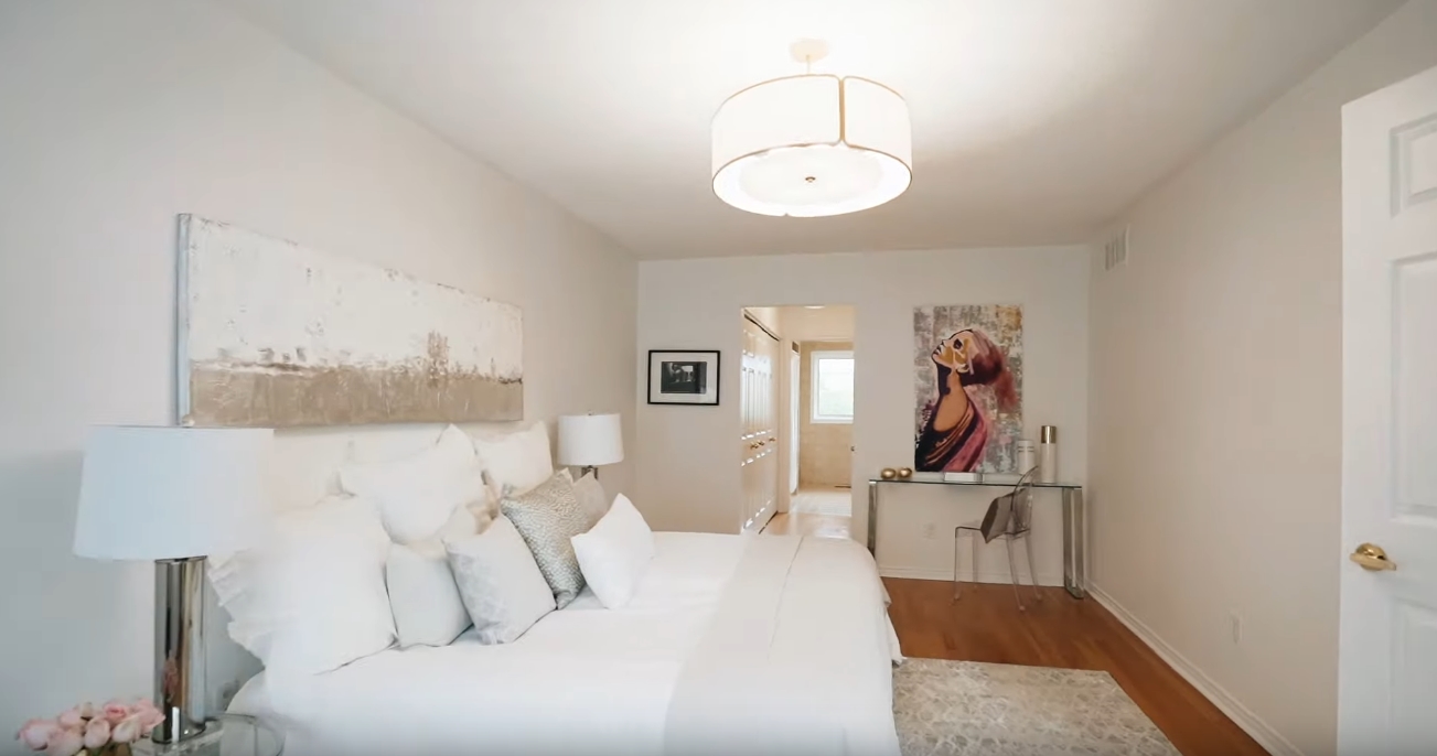 20 Photos vs. 112 Delroy Dr, Toronto vs. Home Interior Design Tour