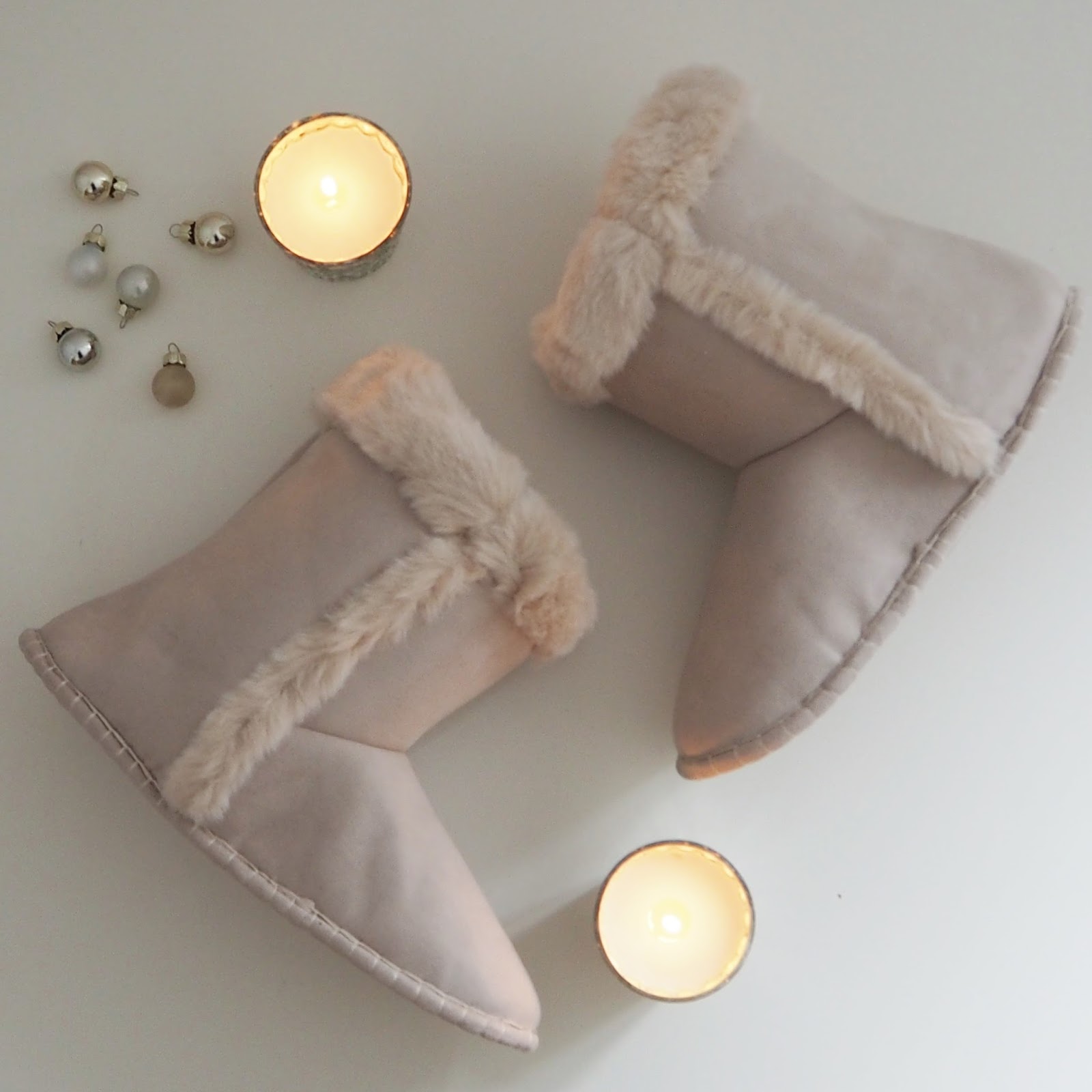 What Lizzy Loves Christmas gift guide, The White Company suede, faux fur, Inuit slipper boots
