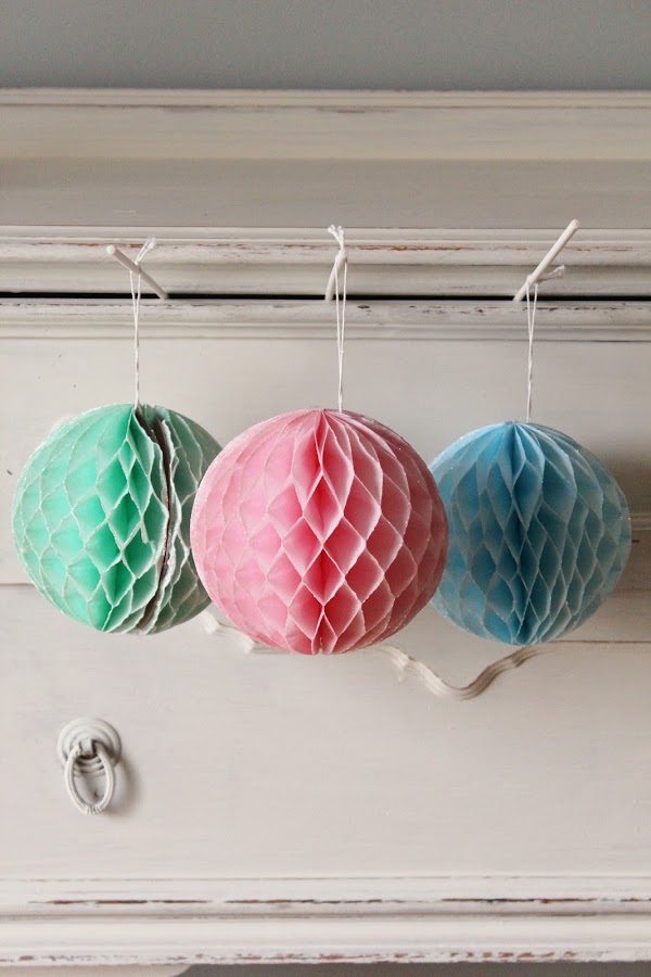 Bolas de papel nido de abeja para decorar