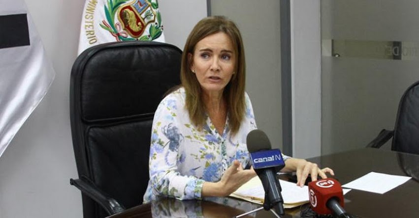 Presentan moción para que Ministra de Educación explique al Congreso por huelga de docentes Presentan moción para que Ministra de Educación explique al Congreso por huelga de docentes