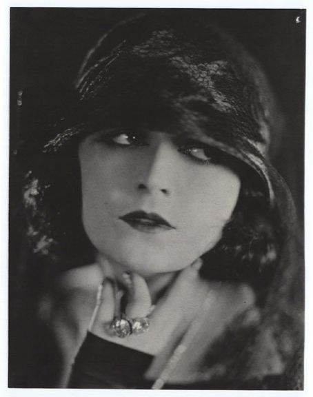 My Movie Dream Book: Dreaming of ... The Look of Pola Negri