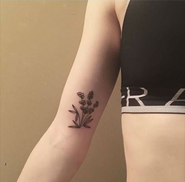Mini tatuagens de flores para as mulheres Mini tatuagens de flores para as mulheres