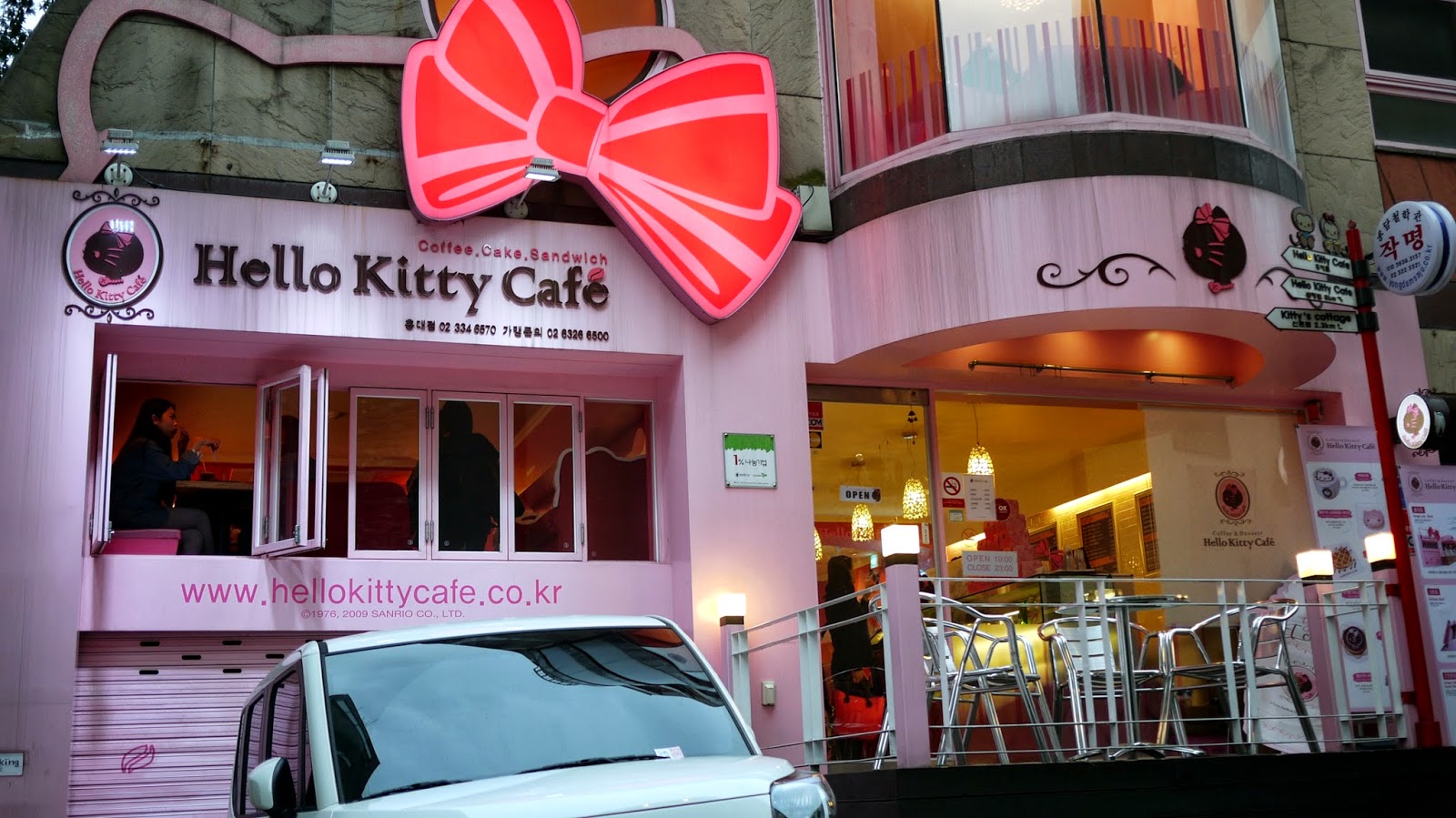 All about Hongdae in Korea Hello Kitty Cafe 