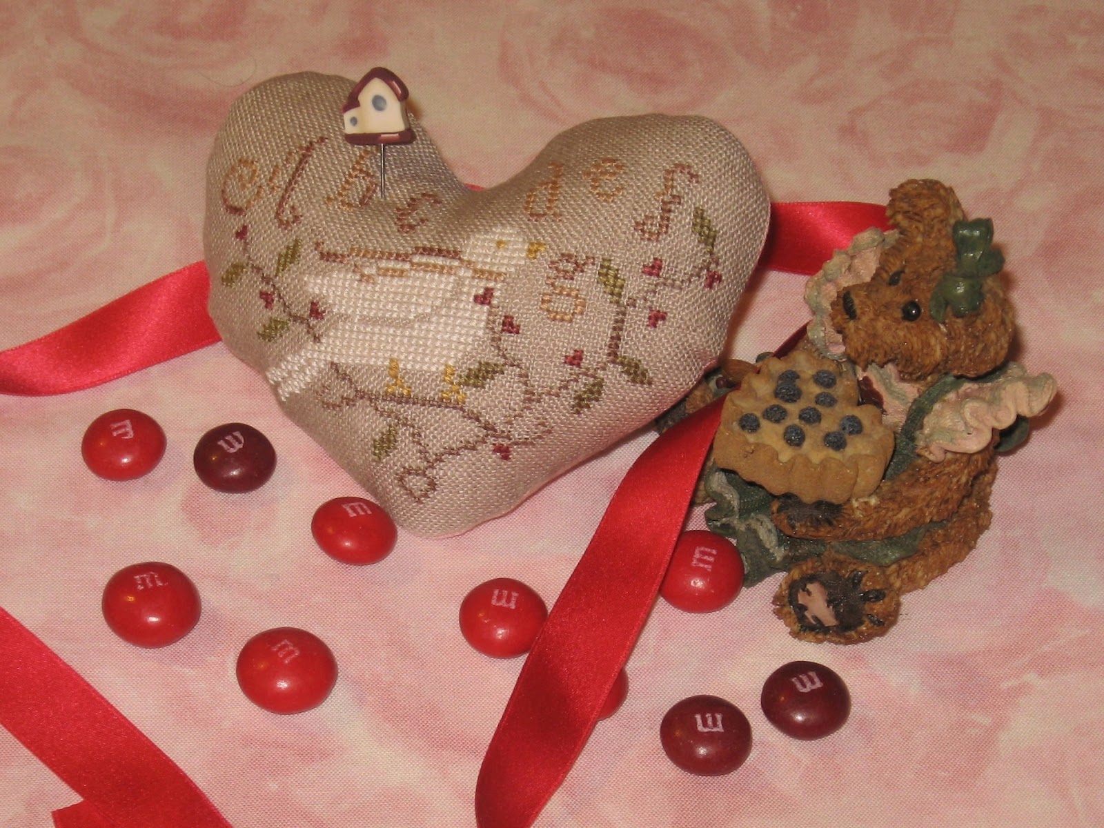 The World&amp;#39;s Largest Collection of Smalls TOO: Be My Valentine Pincushion