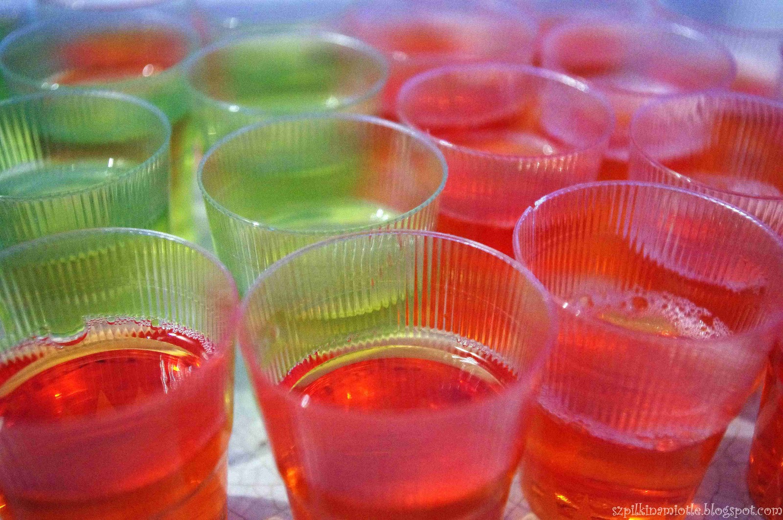 Szpilki na miotle lutego 2012