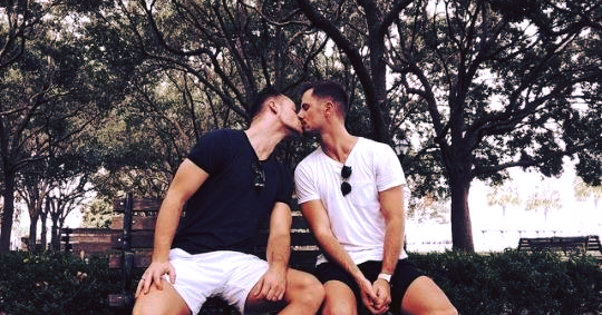 FreakAngelik: Thursday gay kiss