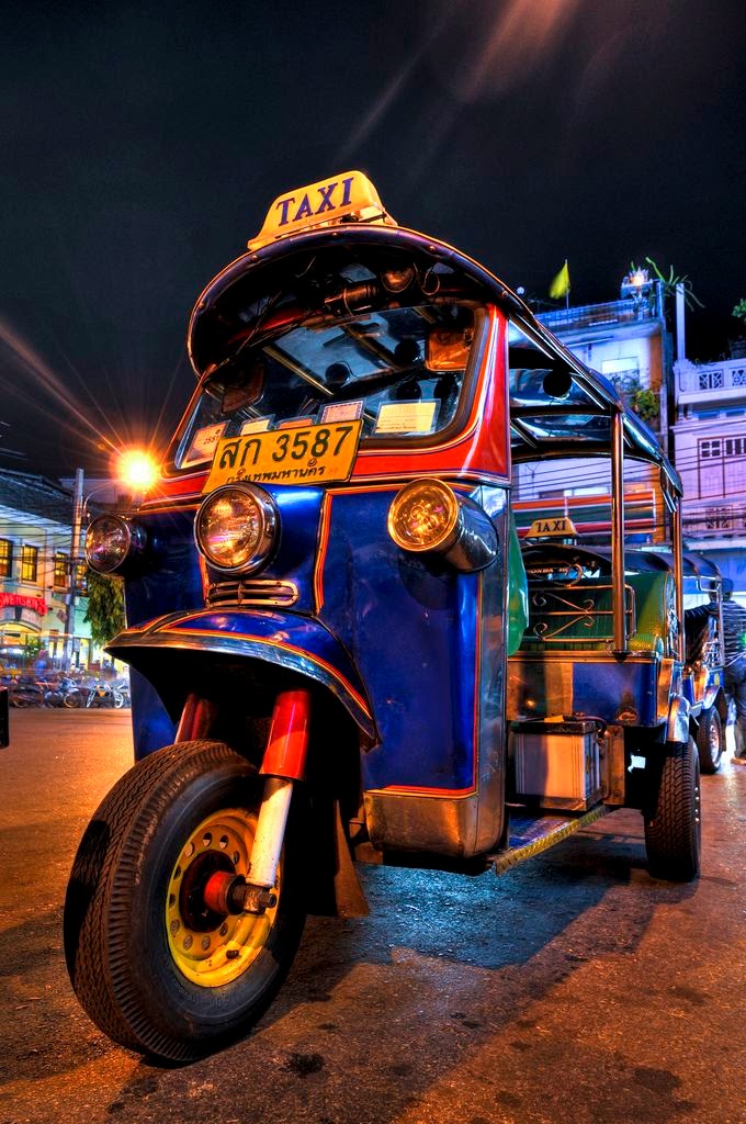How to Visit Thailand on a Budget | The famous transportation in Thailand (Tuk-tuk) How to Visit Thailand on a Budget | The famous transportation in Thailand (Tuk-tuk)