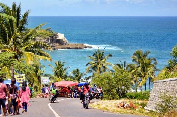 Rekreasi: Pantai Klayar Pacitan, Jawa Timur