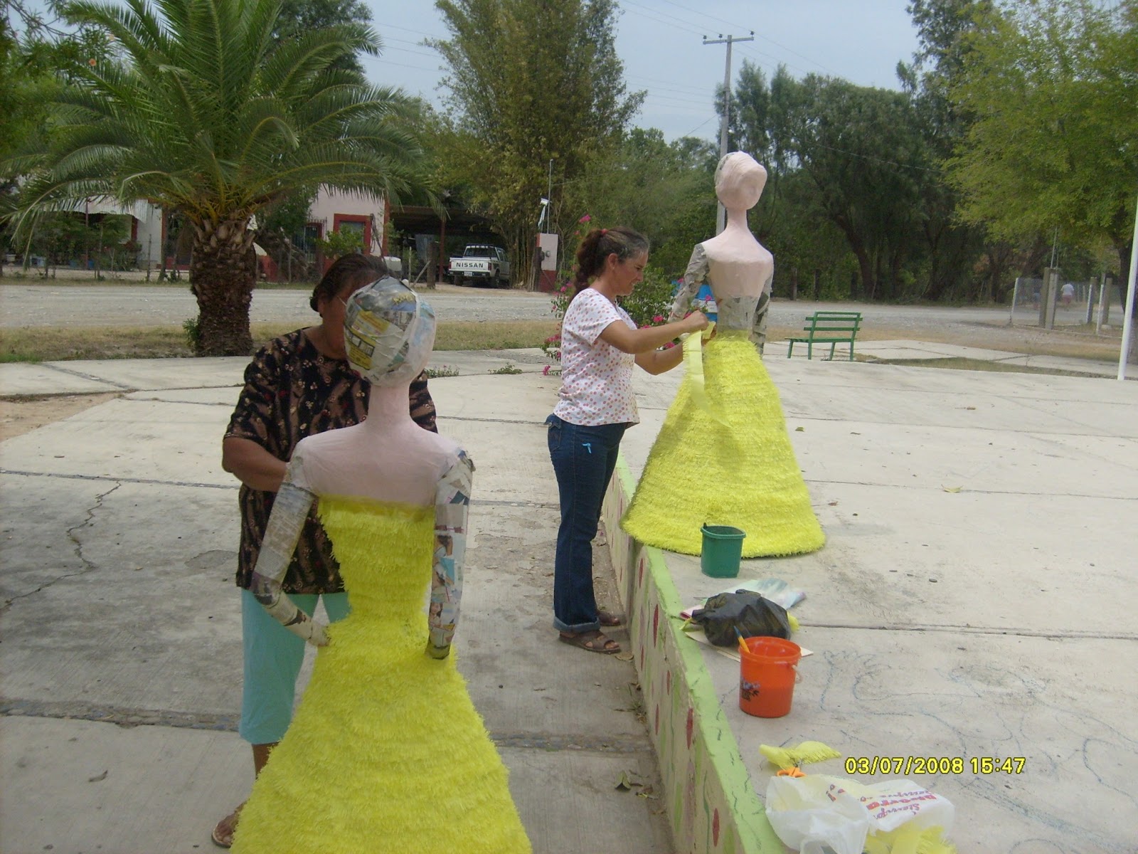 PIÑATAS "CRA" Centro Rotario de Aprendizaje Elaboración de Piñatas