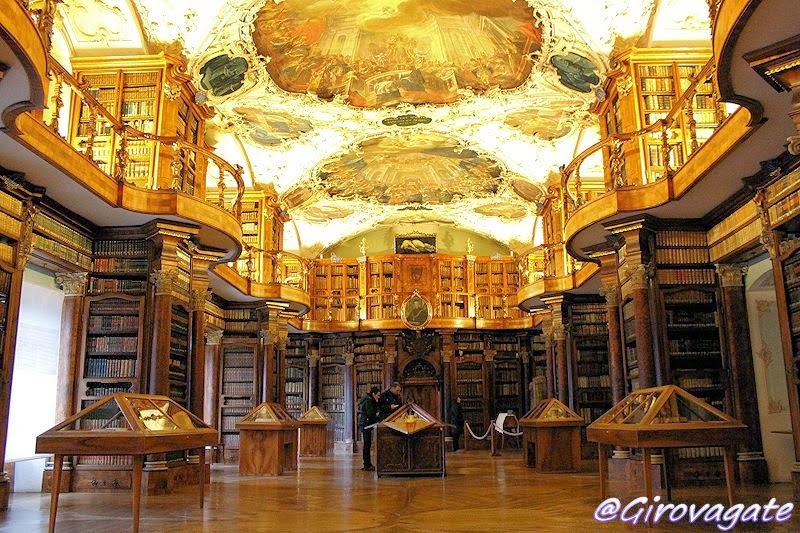 Stiftsbibliothek san gallo