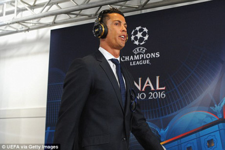 Real vs Atletico (1-1): 'Dau sung' tranh ngai vang - Anh 21