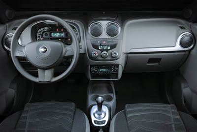 Chevrolet Agile LTZ Automático - interior