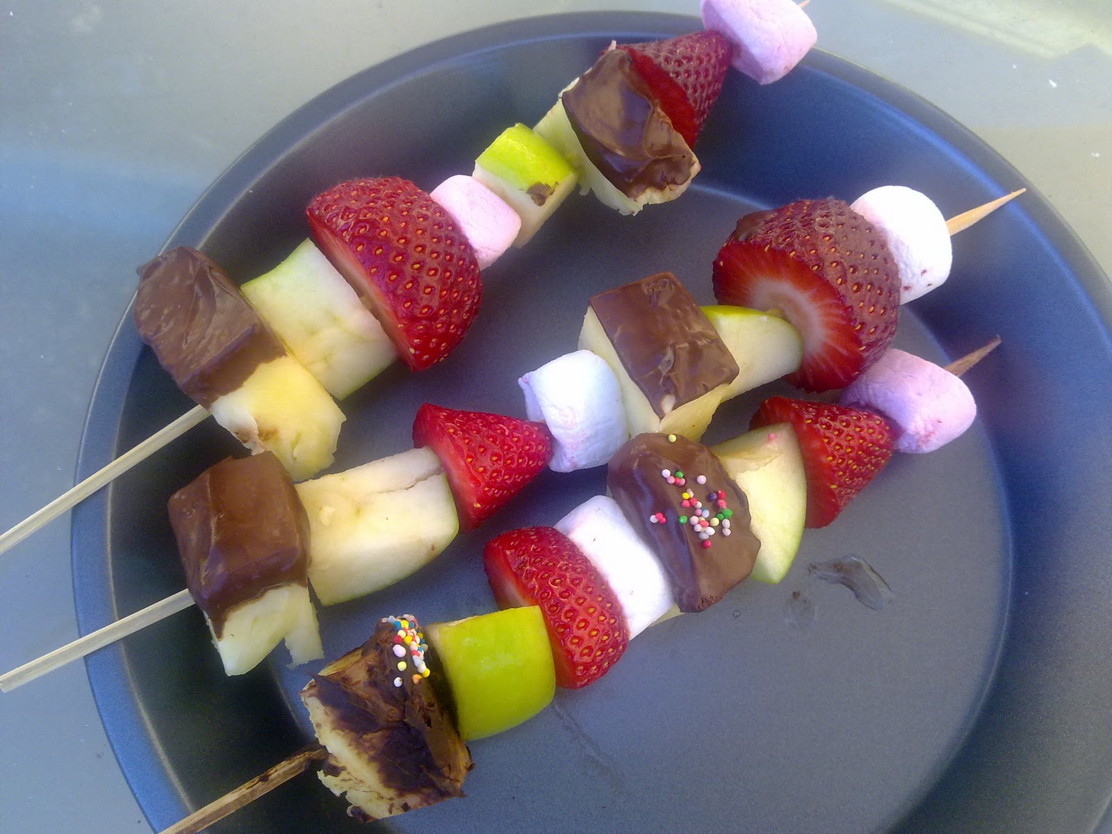 The Baking Frog Caramelised pineapple and homemade ice cream (choc