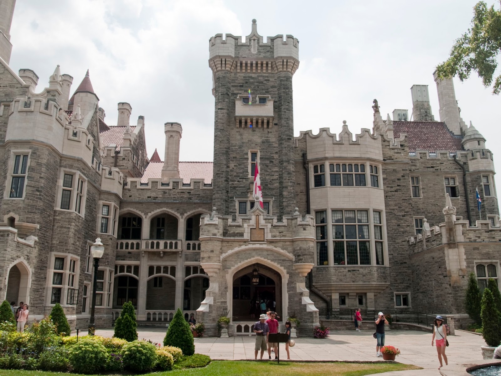 City Escapes Within City Limits A Cities Castle Casa Loma