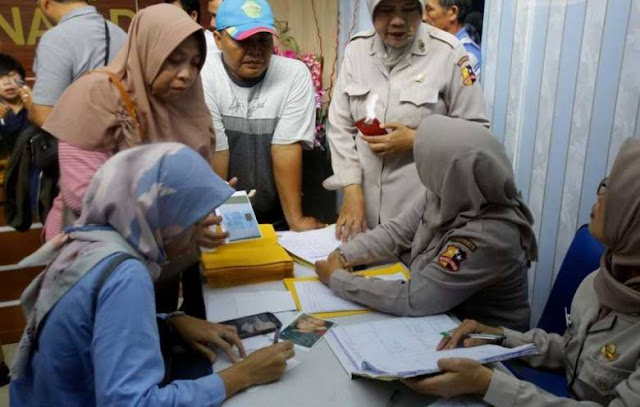 Punya Istri 5 Korban Pesawat Lion Air Saling Berebut Uang Asuransi Rp 1.3 Miliar Punya Istri 5 Korban Pesawat Lion Air Saling Berebut Uang Asuransi Rp 1.3 Miliar