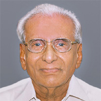 Paragon chappals owner Clearance