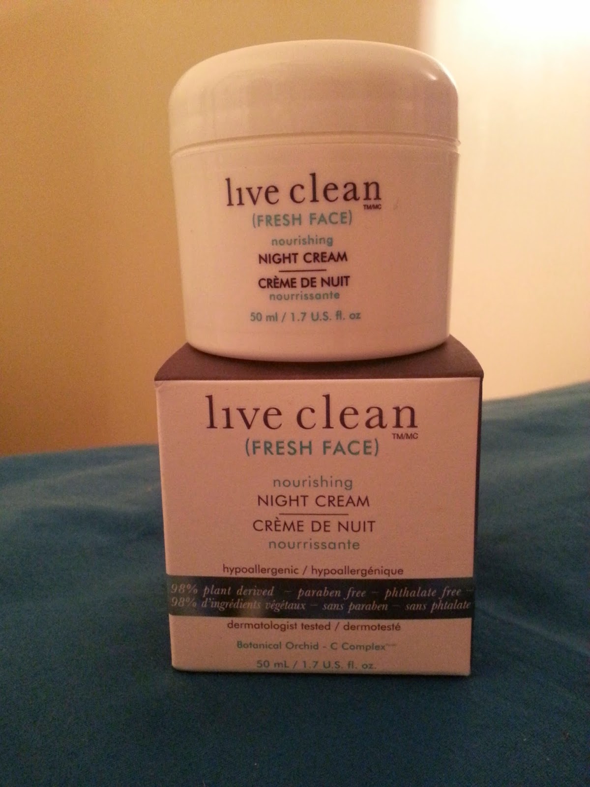 live clean face moisturizer