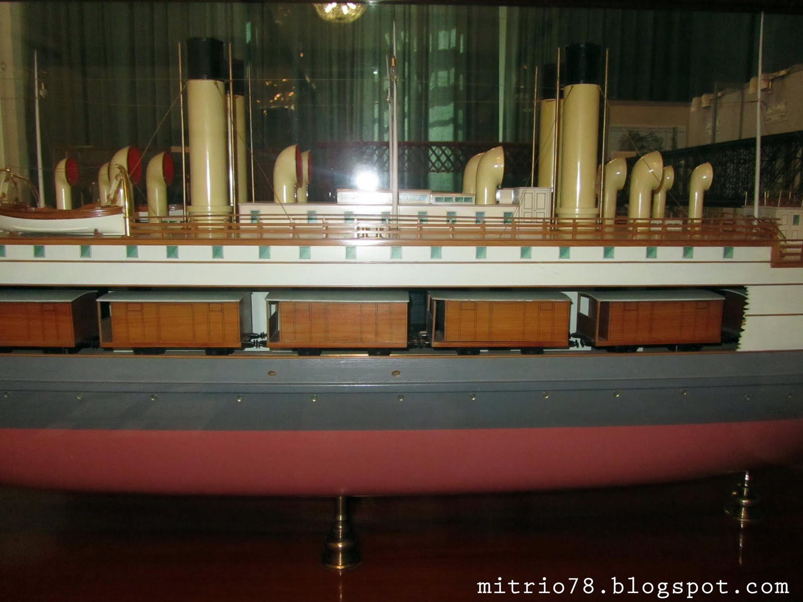 Миттельшпиль: Часть третья. Современная железная дорога. Макеты поездов.