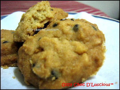 Resepi Almond Chocolate Chip Cookies