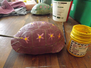 A Pretty Talent Blog: Painting Two Turtle Shells