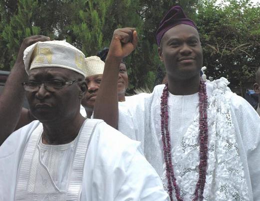 See How the Ooni of Ife entered Ile Ife in style