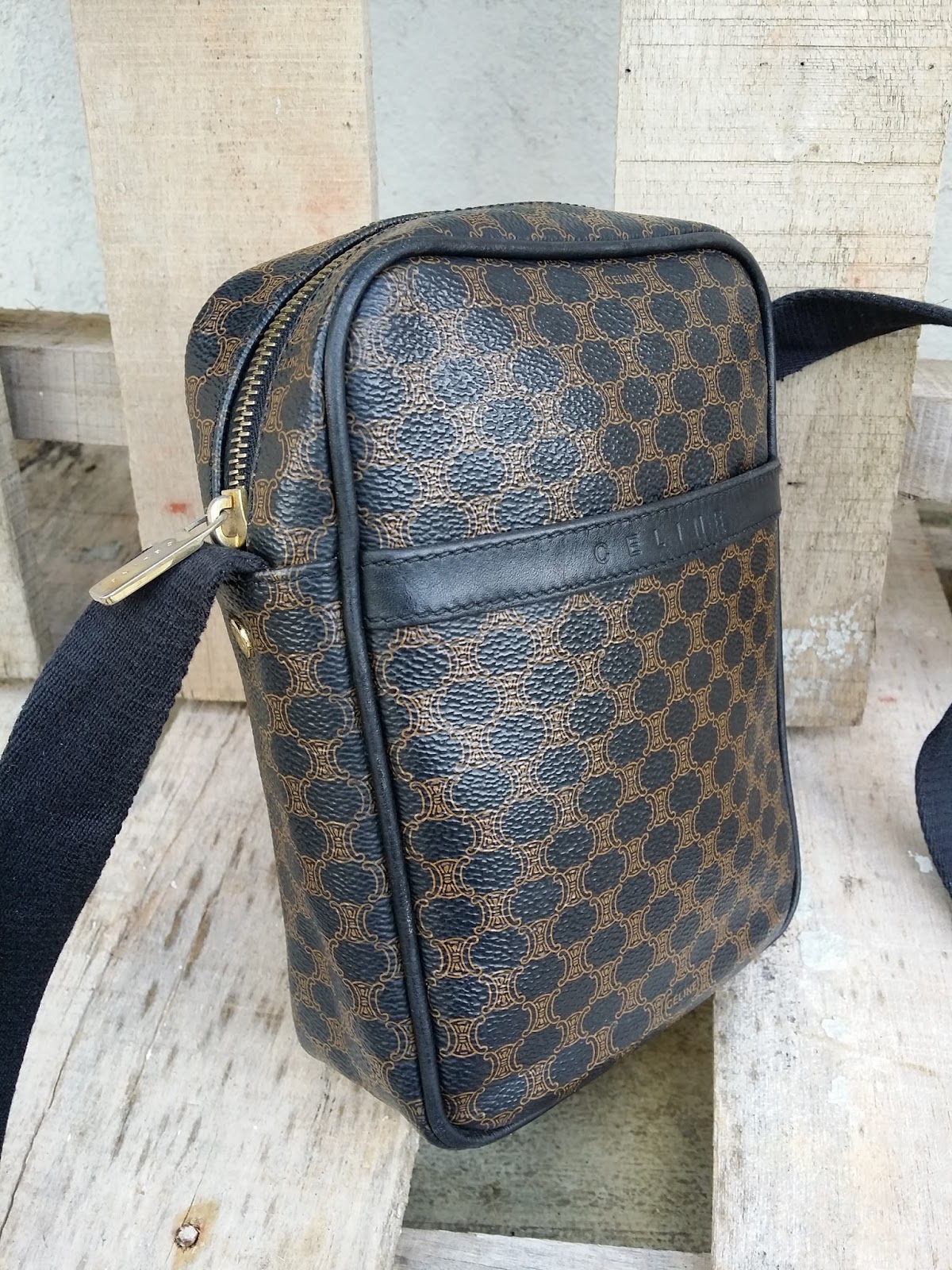 d0rayakEEbaG Authentic CELINE Paris Macadam Monogram Crossbody Bag(SOLD)