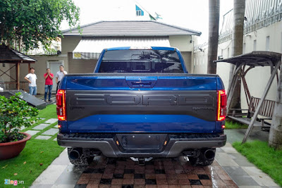 Thùng xe cao khi lấy đồ sẽ khó khăn