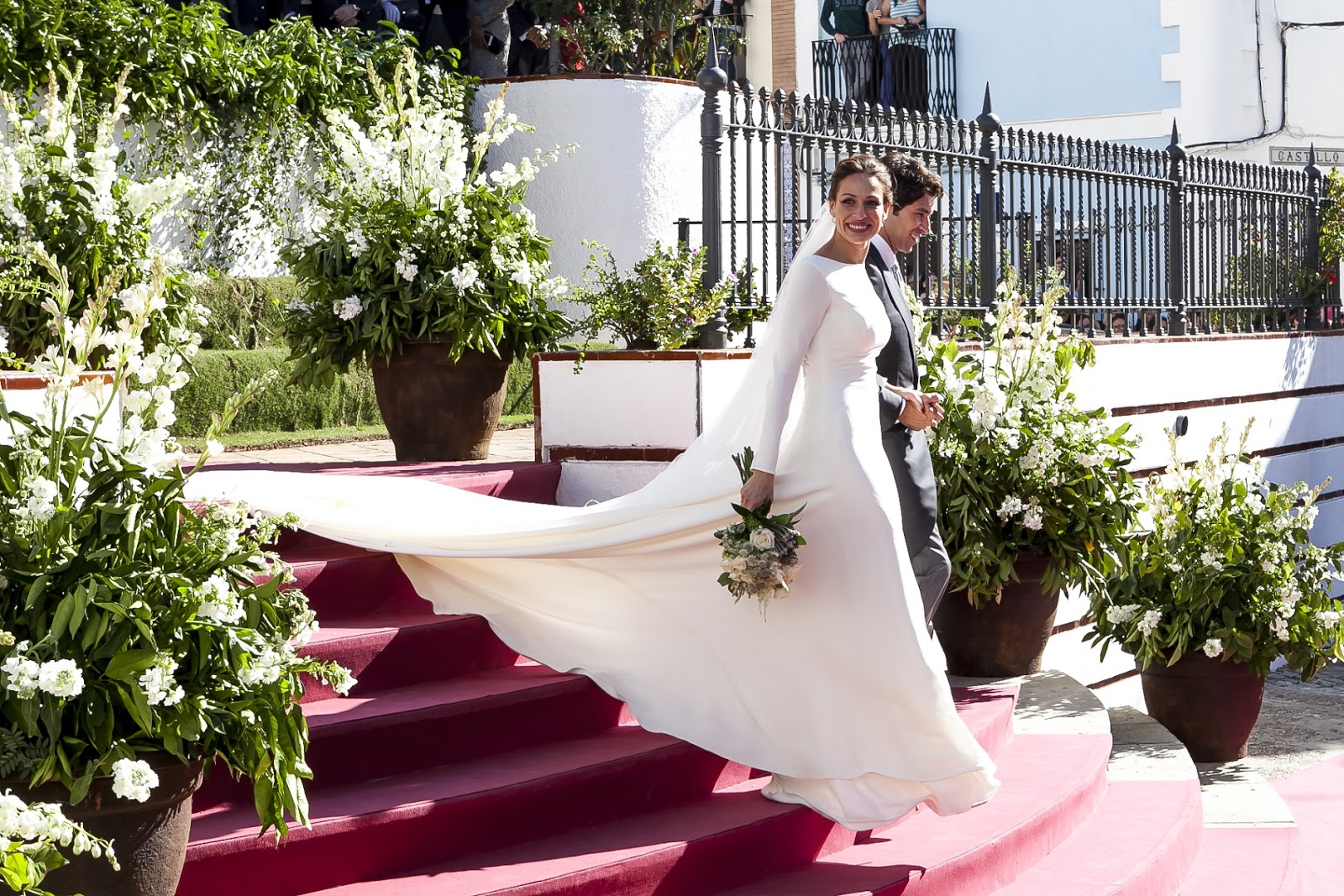 BODAS DE ALTA COSTURA: Pronovias viste a González el día de su boda