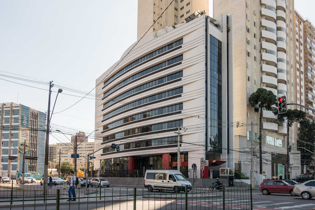 Escritório central da Philip Morris Brasil em Curitiba