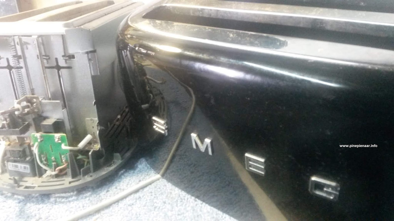 All APPLIANCES_____ Smeg Toaster repairs