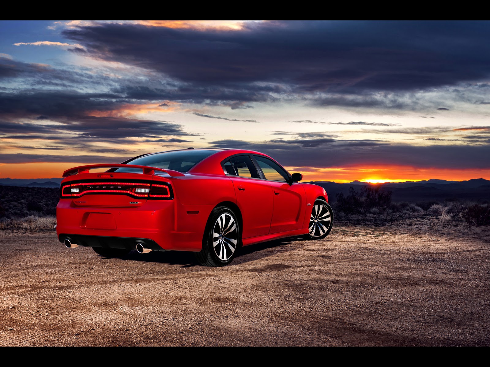 High Definition Wallpaper Club: 2012 Dodge Charger RT 2 Wallpapers