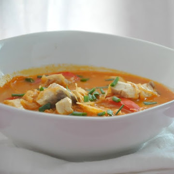 Paprykowo-kapuściana zupa z rybą - Czytaj więcej »