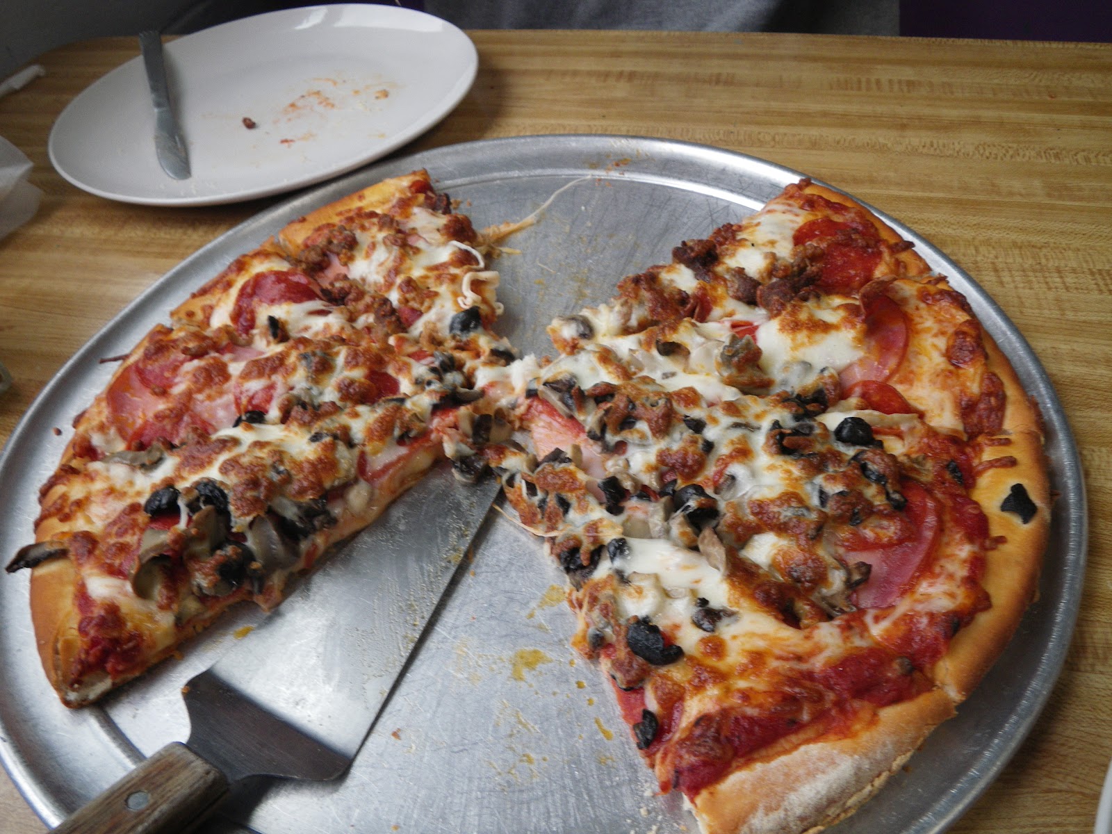 Got Backing? (Formerly Known as Mr. P.'s Blog) Bowling Alley Pizza and