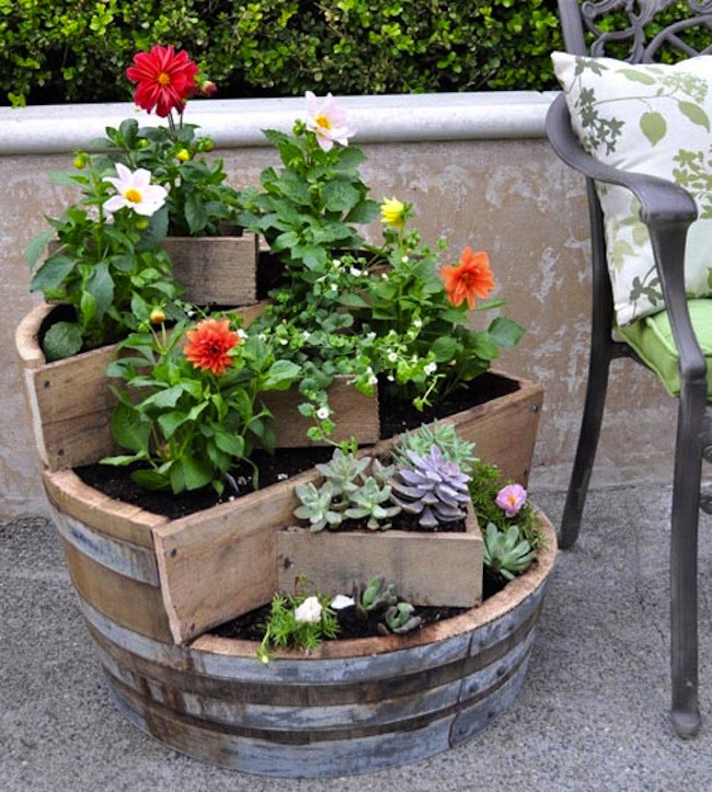 How to Build a Planter Simple DIY Woodworking DIY Landscaping