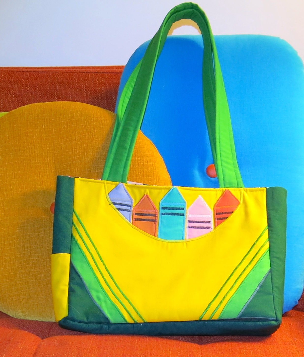 Cassie Stephens DIY The Crayon Tote
