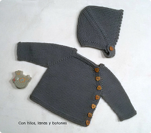 Con hilos, lanas y botones: Conjunto chaqueta Puerperium gris con gorrito de punto