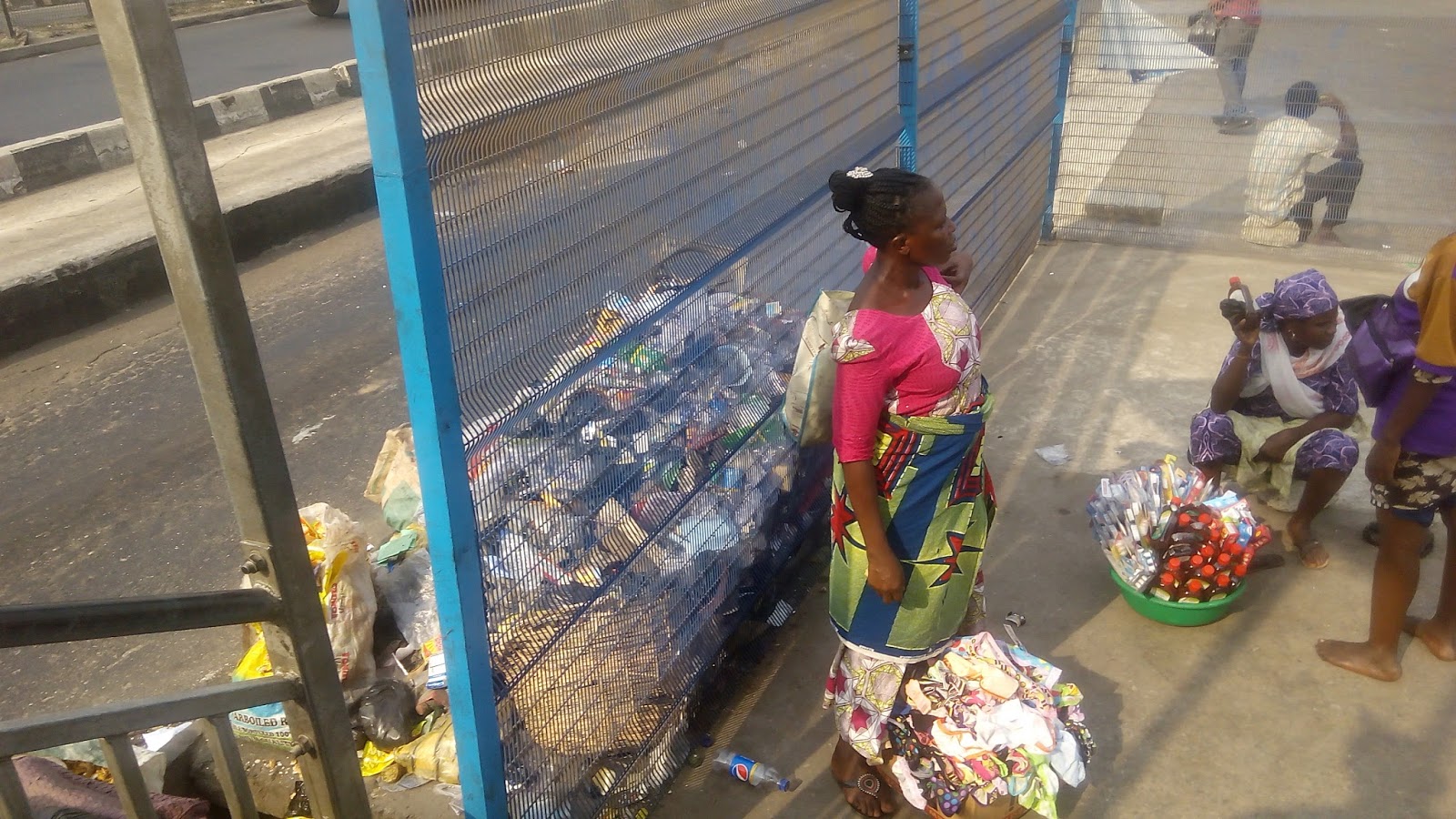 Ogba Express PHOTO NEWS Road users/traders lament refuse on Lagos roads