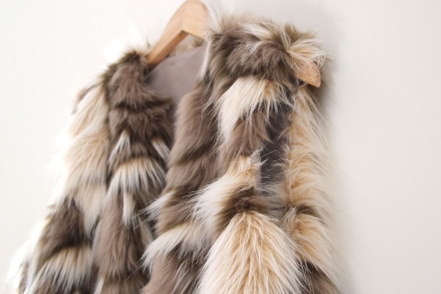 DIY Tutorial: Como hacer chaleco de pelo (patrones gratis)