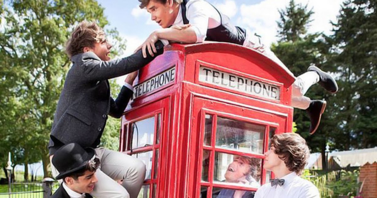 Take me home фото. One direction у телефонной будки. One direction альбомы. Take me. Take me home.