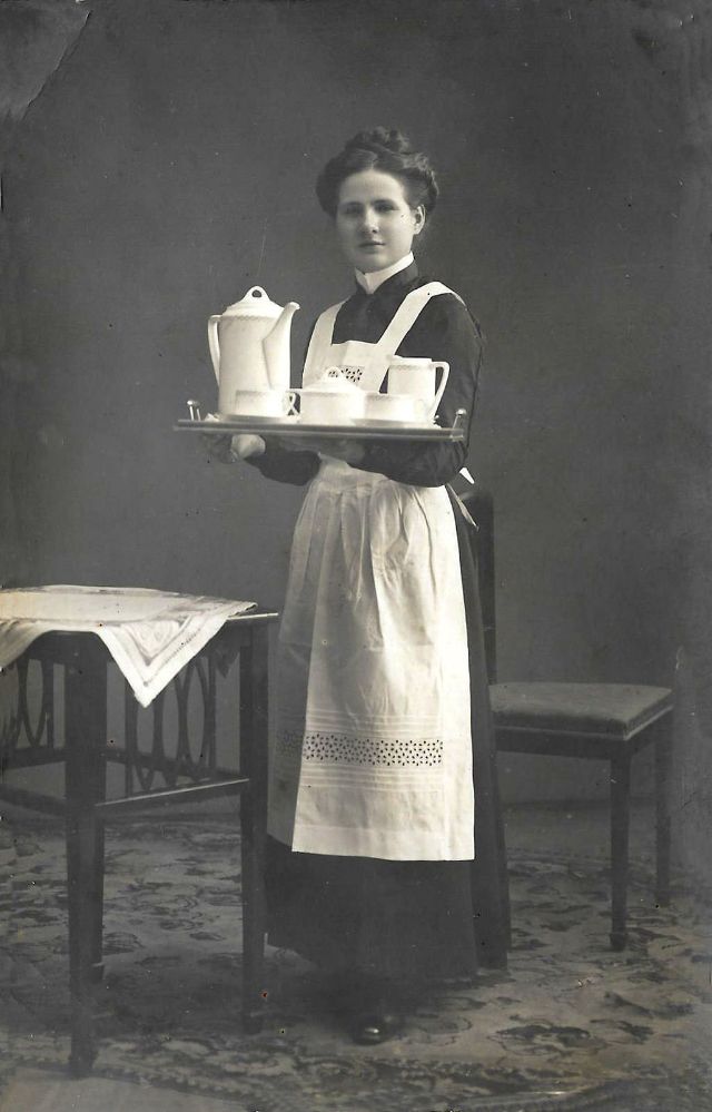 Beautiful Portraits of Edwardian Maids From the 1900s Vintage Everyday