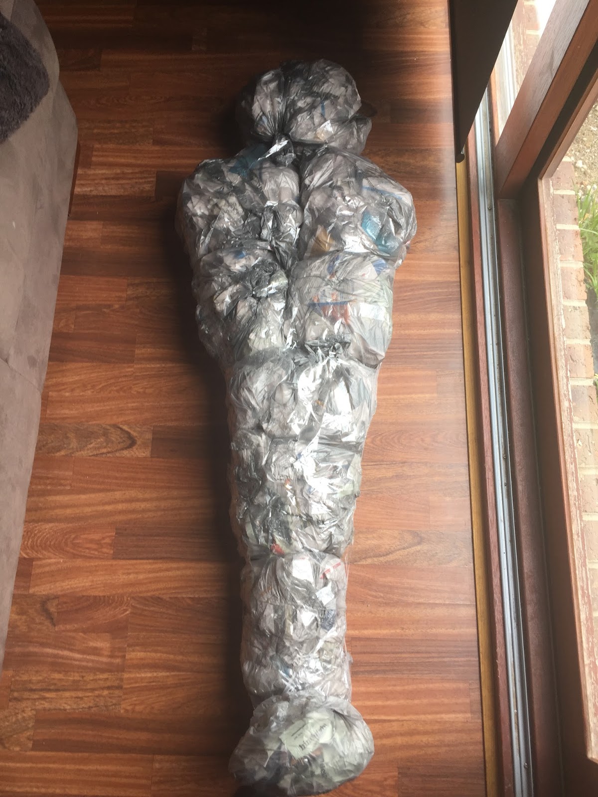 Melbourne's Halloween House Of Horrors CHEAP DIY BODY BAG/HUMAN COCOON