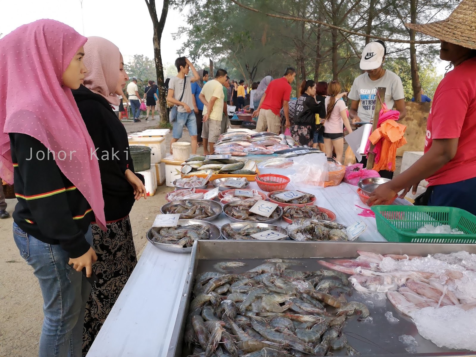 Where to Buy Fresh Fish in JB. Pasar Ikan Bakar Batu in Permas Jaya