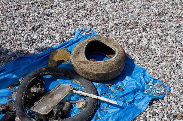 korinthia-anelkysan-279-kila-anthrwpinhs-rypanshs-apo-ton-bytho-ths-paralias-loutrakiou-fwto3 korinthia-anelkysan-279-kila-anthrwpinhs-rypanshs-apo-ton-bytho-ths-paralias-loutrakiou-fwto3