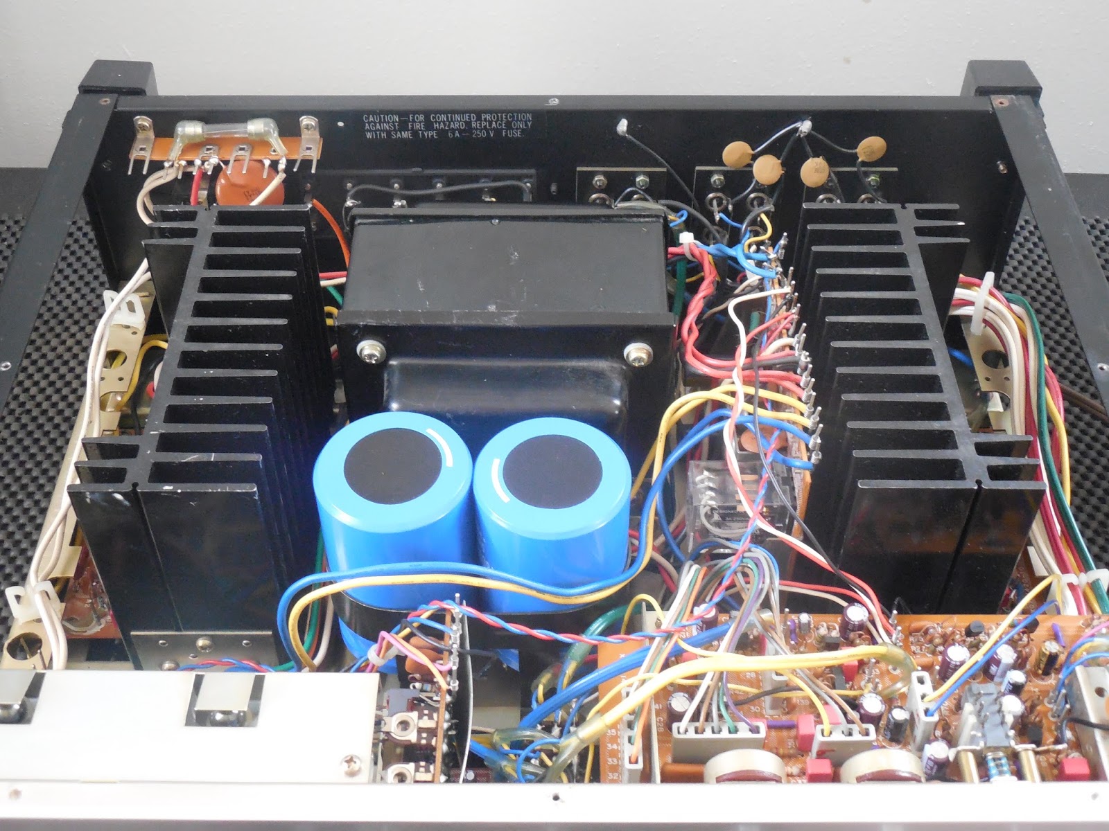 Vintage Hi-Fi Audio Restorations: Kenwood-Trio KA-8300 Integrated Amplifier