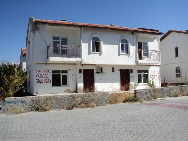 kaman dan mektup var