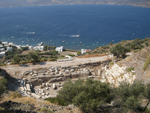 O Mήλος, η Μήλος, το μήλο και η μηλιά MILOS